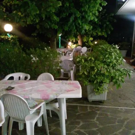 南大酒店 酒店 3*