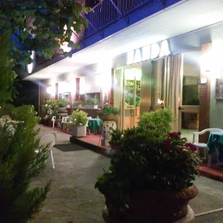 Nanda Hotel